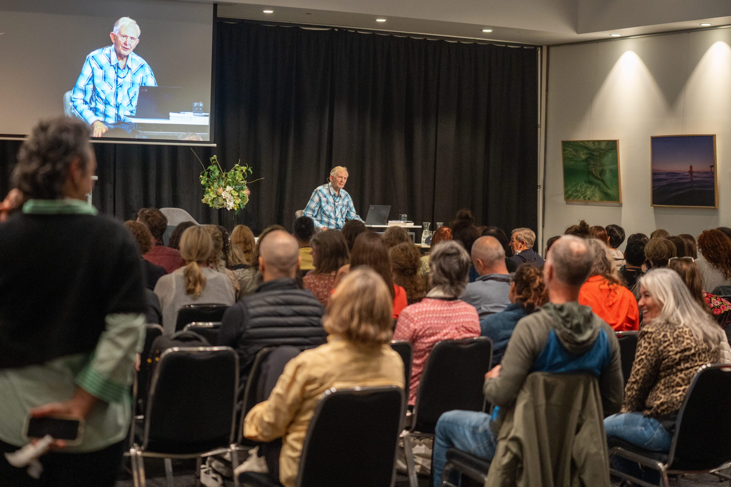 Participants gathered for Dr Peter A. Levine's Australian masterclass